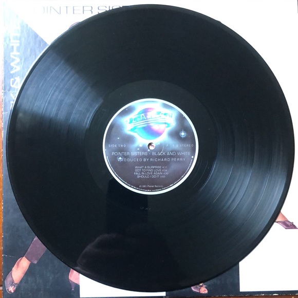 Pointer Sisters Black And White Vinyl Lp '81 - Picture 6 of 7